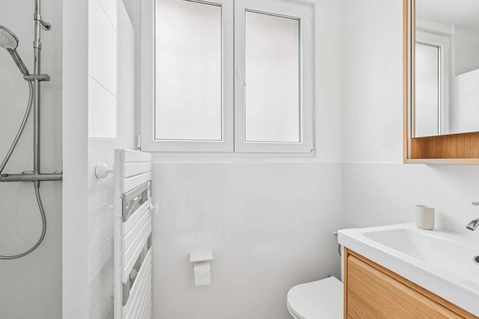 Après travaux : salle de bain, Maison et dépendance 56 m², Épinay-sur-Seine